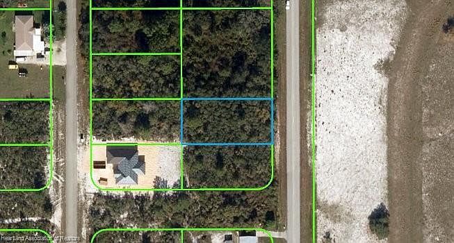 1st image of 102 Highlands Lake Dr