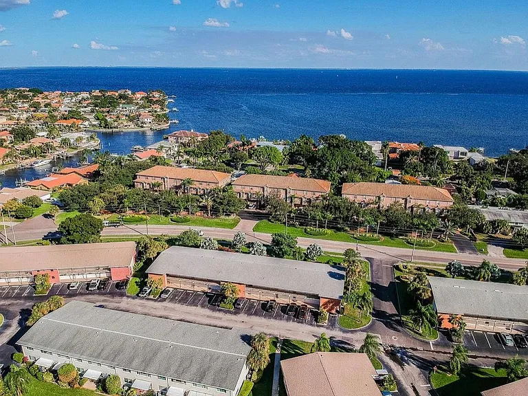 The condo is 1 block from the Tampa bay.