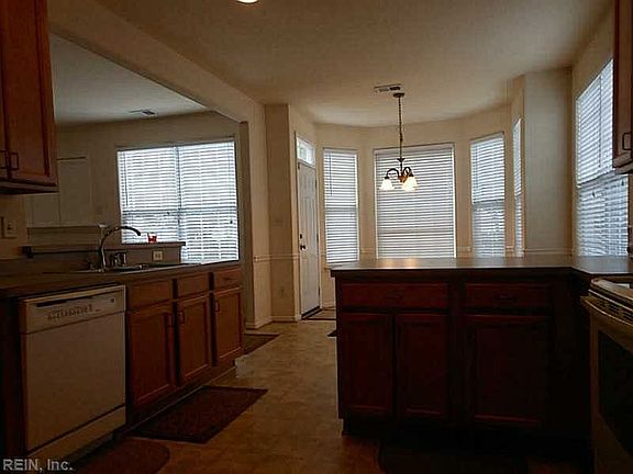 Dining Area off kitchen 