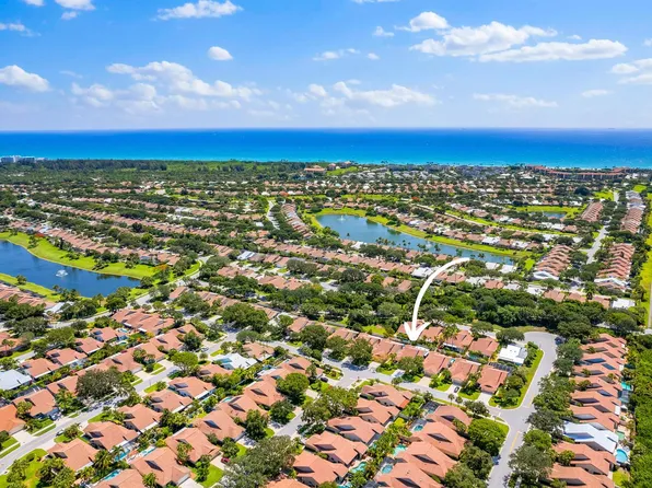 125 Harbourside Cir, Jupiter, FL 33477