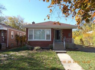 9538 Massasoit Ave, Oak Lawn, IL 60453