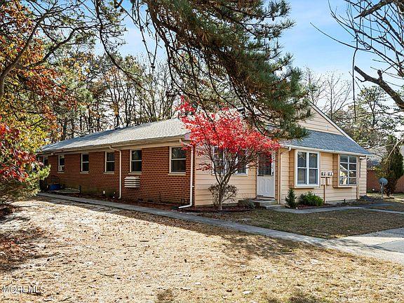 3rd image of 81 A Franklin Lane