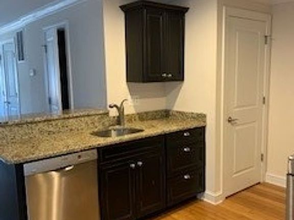 3rd image of 19-21 Randall St #B