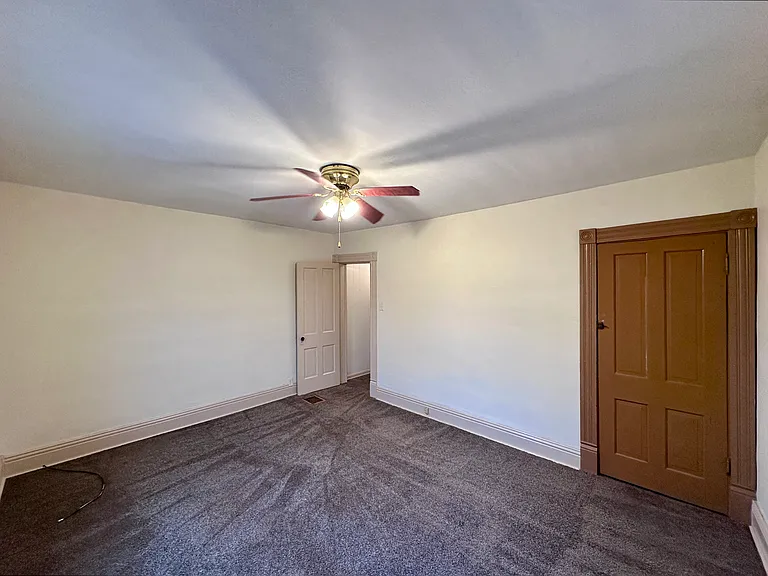 115 E Home St — Photo 13