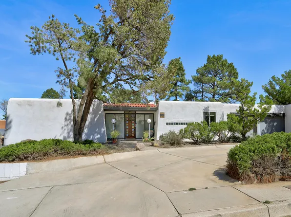 1330 Odlum Dr SE, Albuquerque, NM 87108
