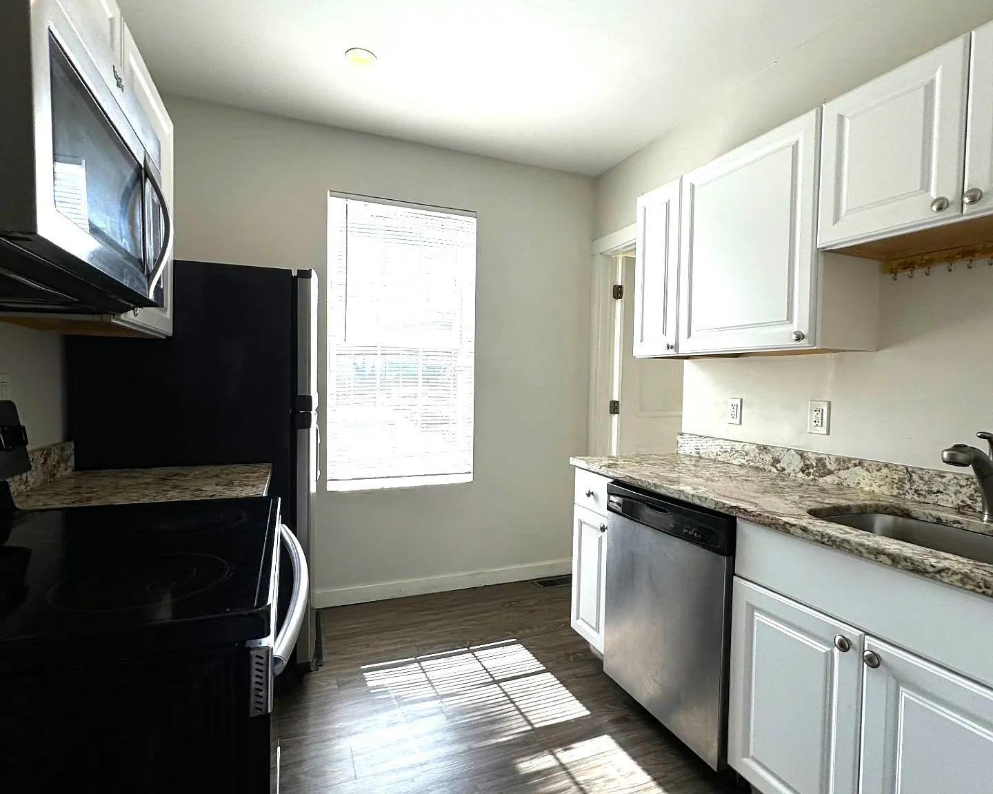 75 Williams St — Photo 1