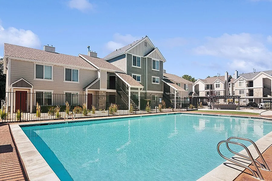 Broadmoor Village — Photo 4