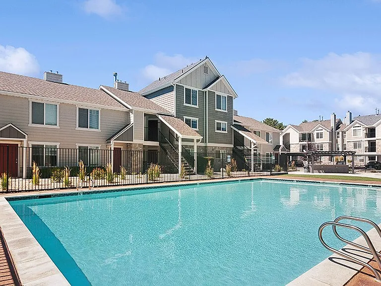 Broadmoor Village — Photo 4