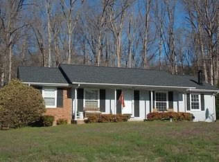 7 Fontana Ct, Winston Salem, NC 27103