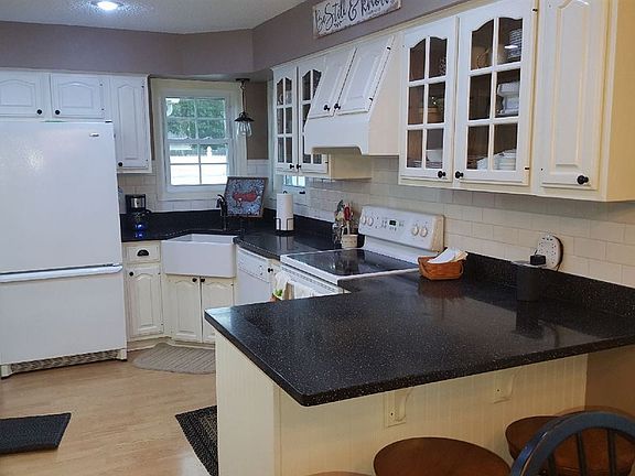 4th image of 1023 Heartland Hills Dr