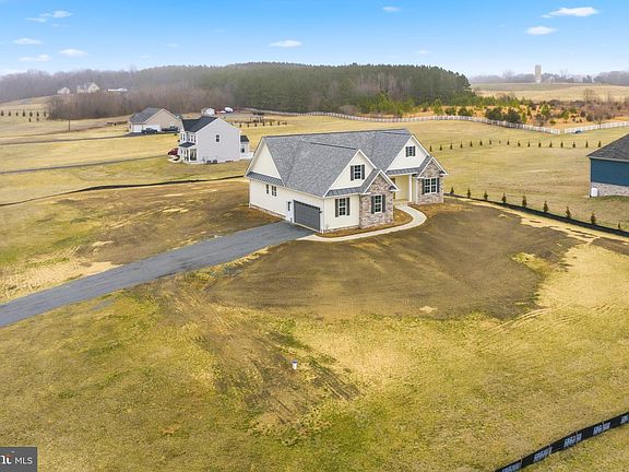 4th image of 20291 Bennetts Way