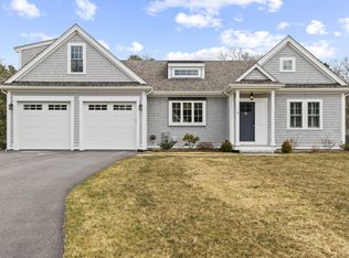 5 Maxwell Ln, East Sandwich, MA 02537