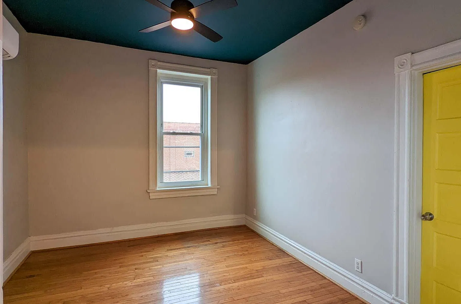 Studio, $750 — Photo 4