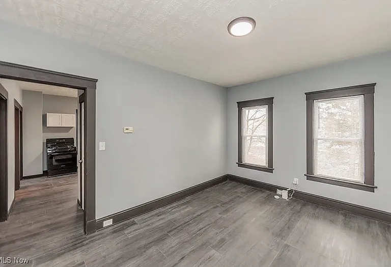 1431 Rowley Ave #1 — Photo 8