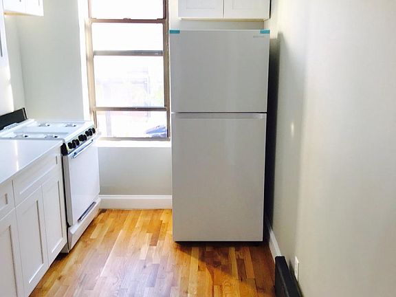 2nd image of 1731 Bath Ave #2