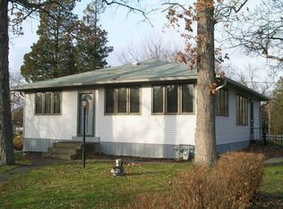 23580 W Parkway Ave, Lake Villa, IL 60046