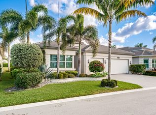 9237 Seahorse Bay Dr, Boynton Beach, FL 33473