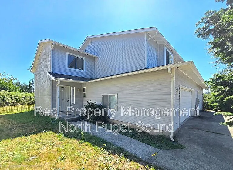 1205 Frontier Cir E #A — Photo 2