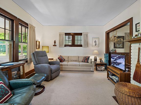5th image of 817 N Chauncey Ave