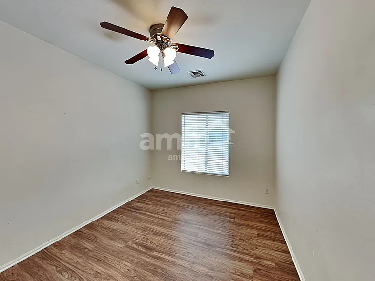 1509 S 123rd Dr — Photo 20
