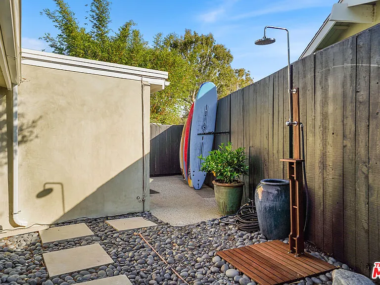 30725 Manzano Dr — Photo 47