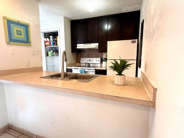 5540 Boca Raton Blvd APT 176, Fort Worth, TX 76112