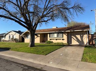 6904 Cunningham Way, Sacramento, CA 95828