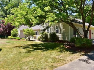 3 Fox Run Rd, Sterling, MA 01564