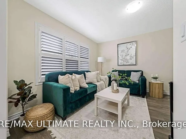 2444 Fall Harvest Cres — Photo 5