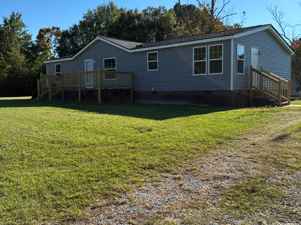 2000 Coachman Ct, Clayton, NC 27520