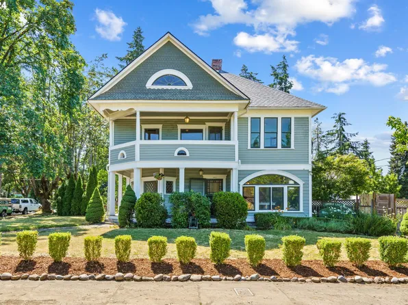 141 S 3rd St, Cottage Grove, OR 97424