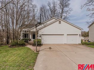 5486 Brookhaven Ct, Waterford, MI 48327