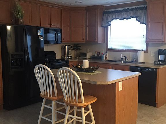 4th image of 25799 Hallmark St