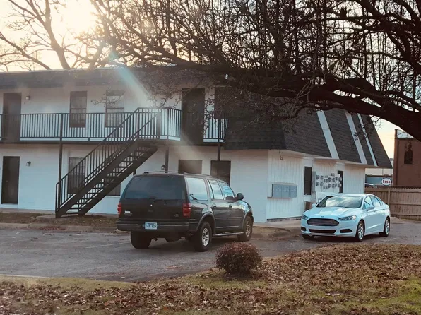 101 S Locust, 101 S Locust St APT 4, Searcy, AR 72143
