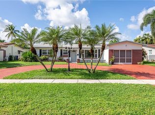 8290 NW 19th St, Pembroke Pines, FL 33024