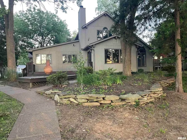 11776 Woodland Hills Rd, Marion, IL 62959