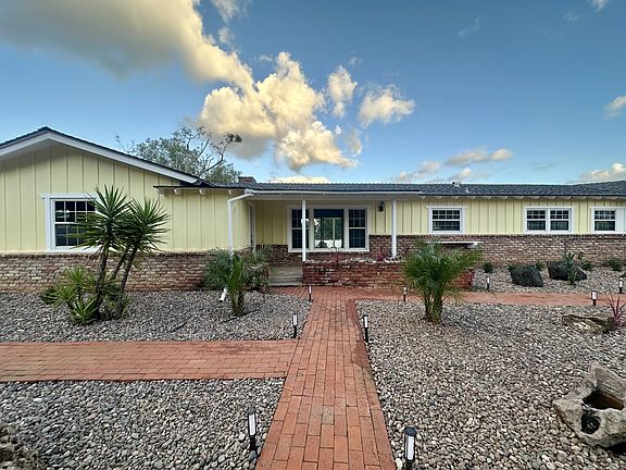 3rd image of 9071 Paradise Park Dr #1