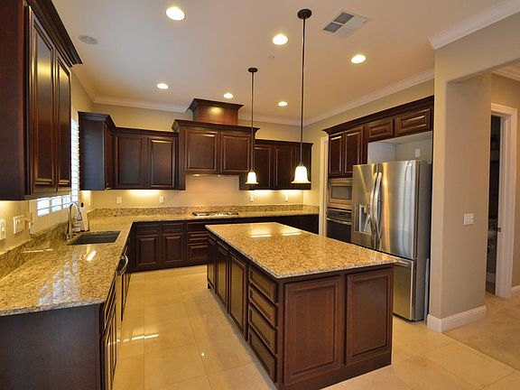 2nd image of 5601 Avellina Dr