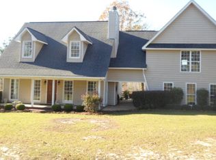 19 Candlelight Dr, Opelika, AL 36804