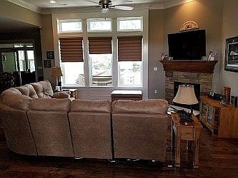 5th image of 3812 Canyon Ridge Dr