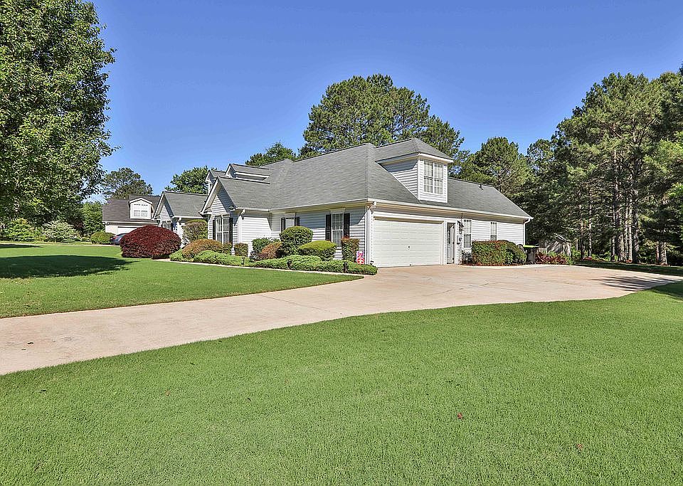 1st image of 55 Candlewood Dr