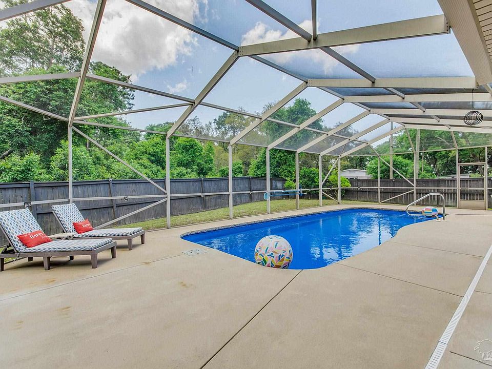 1st image of 1090 Spanish Moss Dr