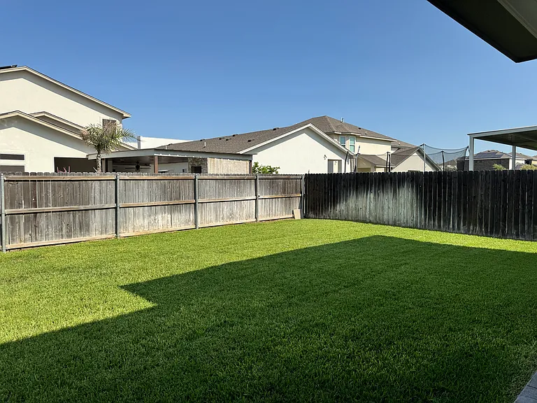 1322 Sambar Loop — Photo 26