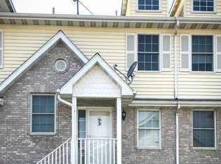 428 N Guy Ln, Cortland, IL 60112