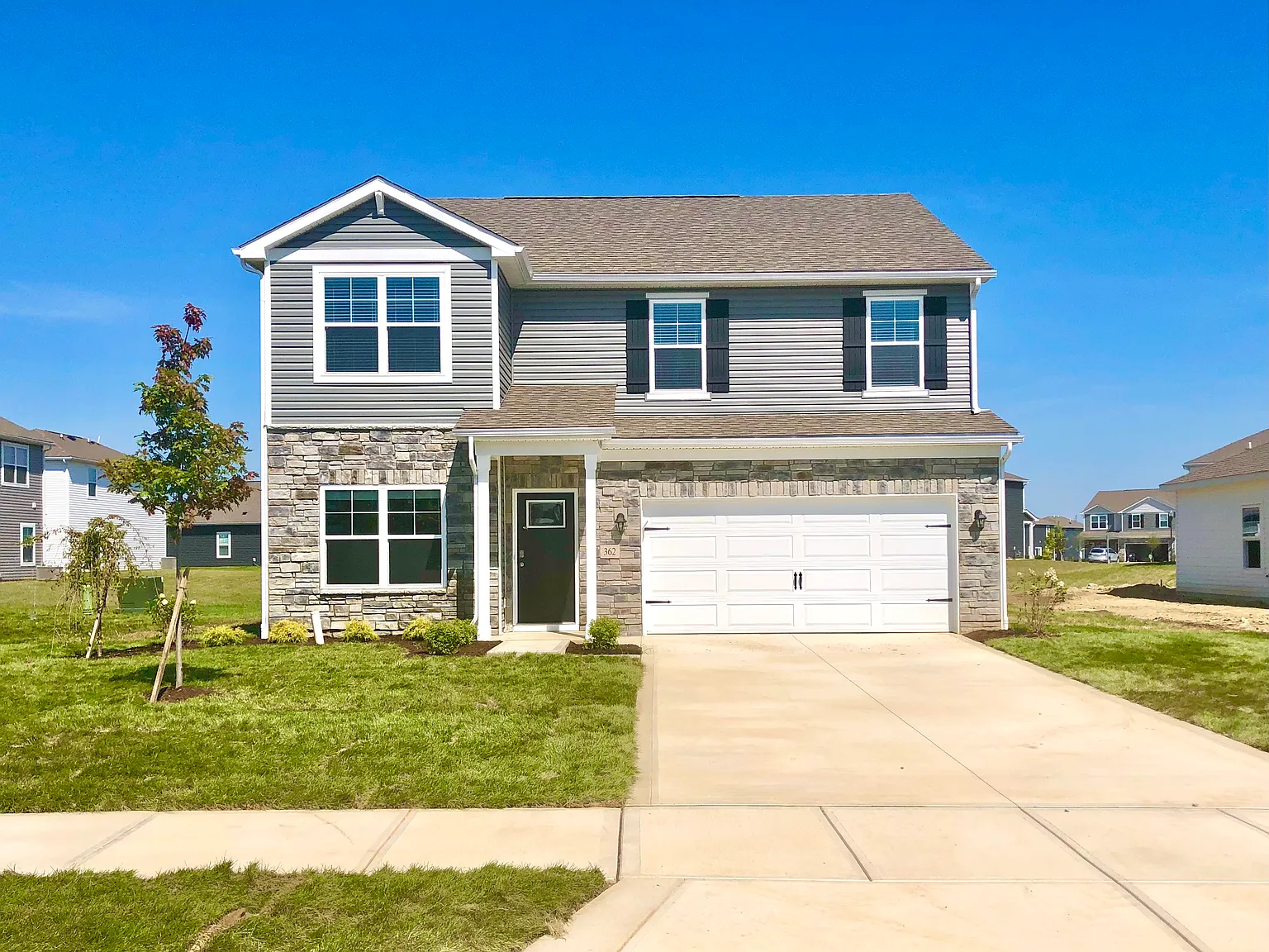 4 bed, 2.5 bath, 2346 sqft, $2,750 — Photo 1
