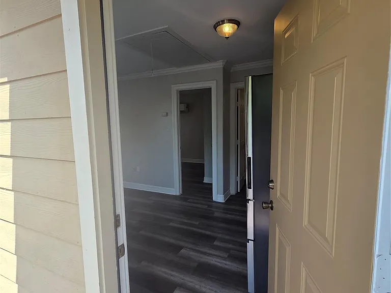 2740 Burlington Blvd — Photo 5