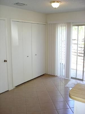 4th image of 5207/5209 MEADOW POND