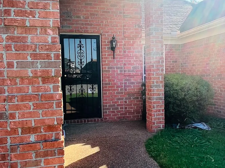 9150 Hervay Cv — Photo 3