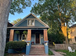 1119 Wesley Ave, Evanston, IL 60202