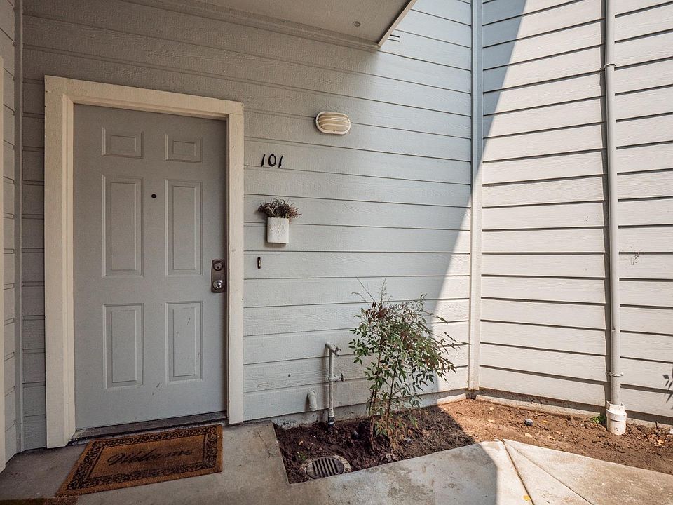 1st image of 2619 Willowbrook Ln Unit 101